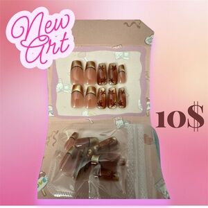 Stylish Pink and Gold Nail Art Set